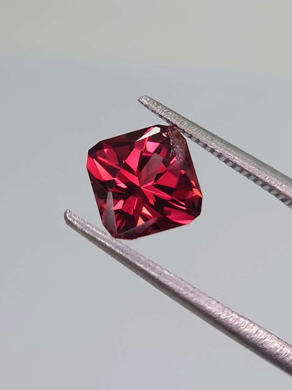 2.1ct Natural Malaya Garnet Loose Gemstone from Tanzania — view 1